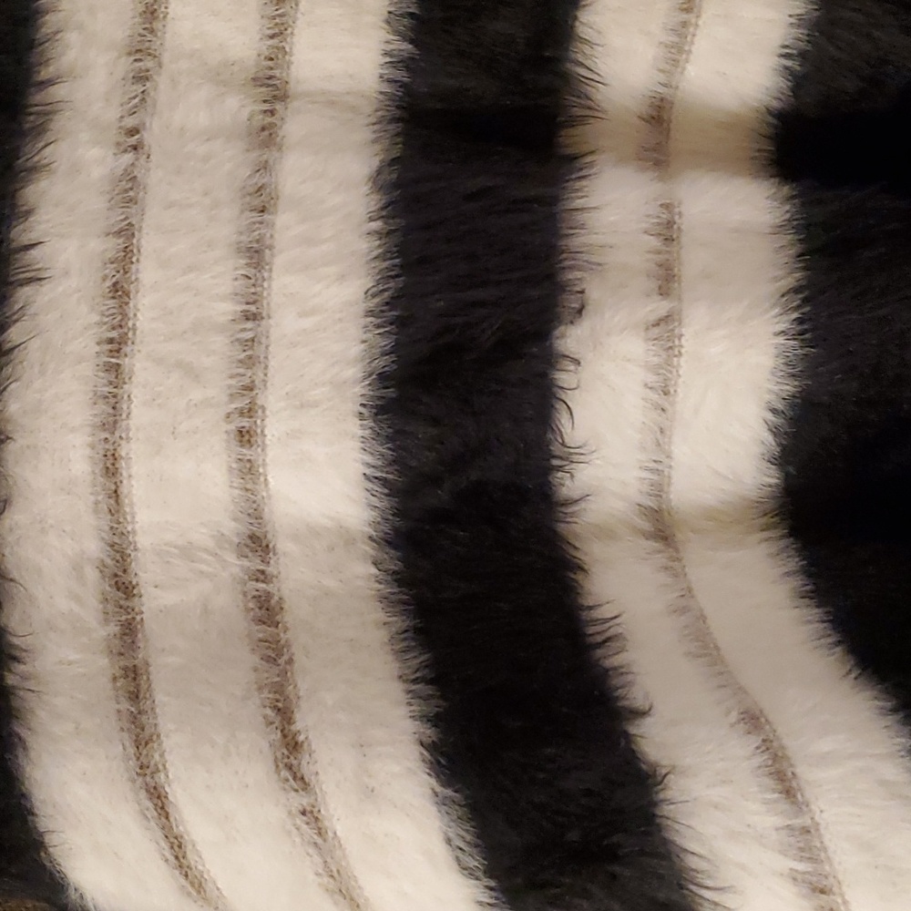 Fuzzy Open Front Cardigan Size 22/24 - image 6